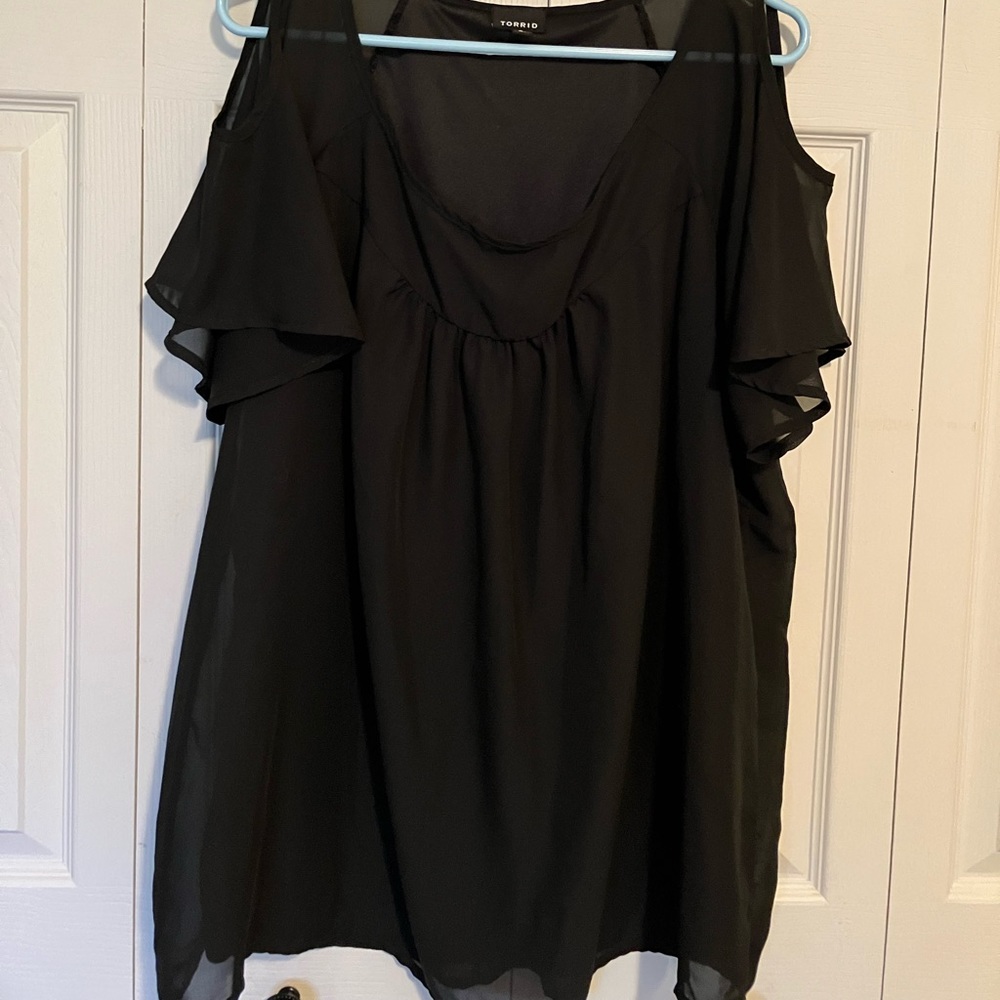 Torrid Top Black  Cold Shoulder Blouse size 0